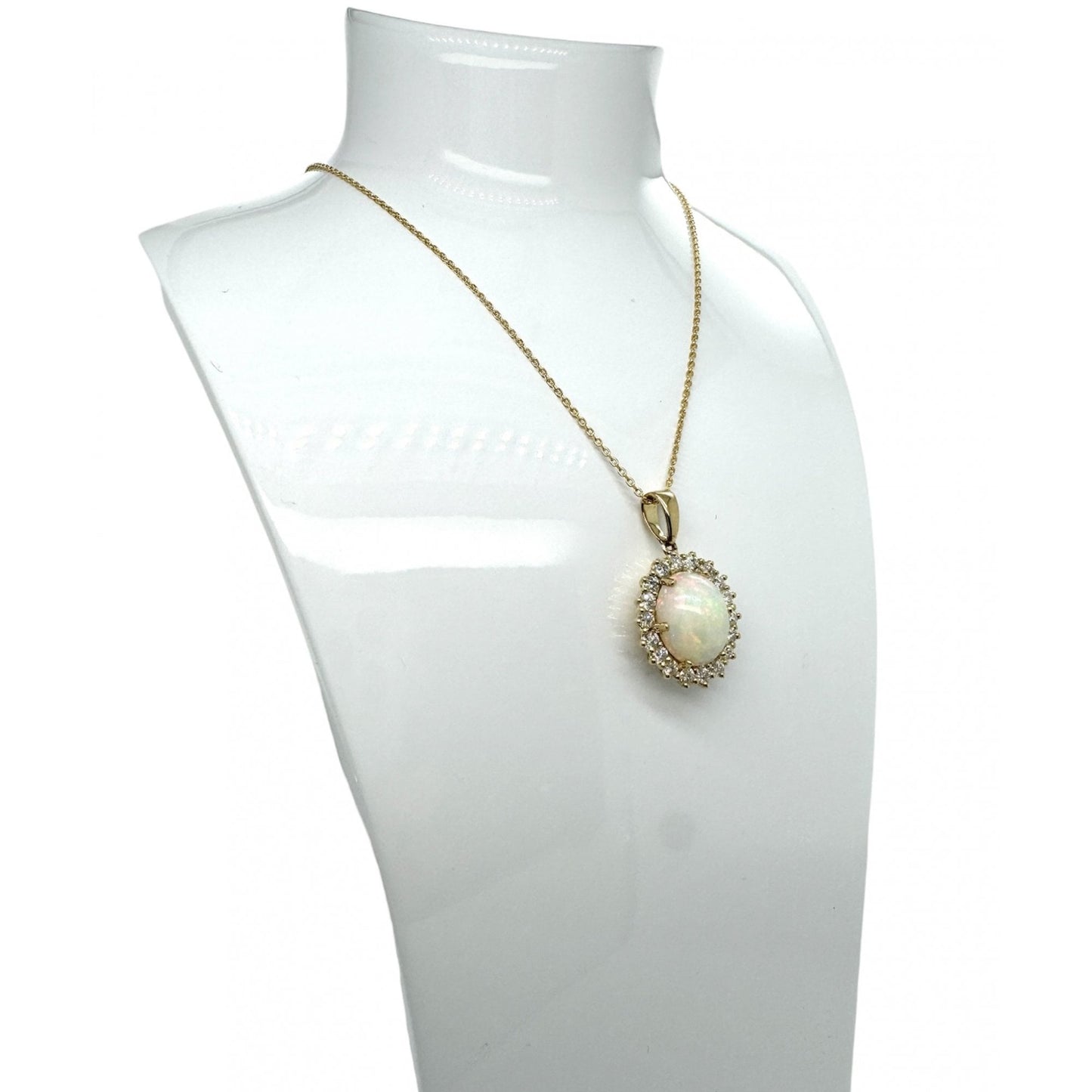 9ct Yellow Gold Ladies Opal & Diamond Cluster Pendant & Chian