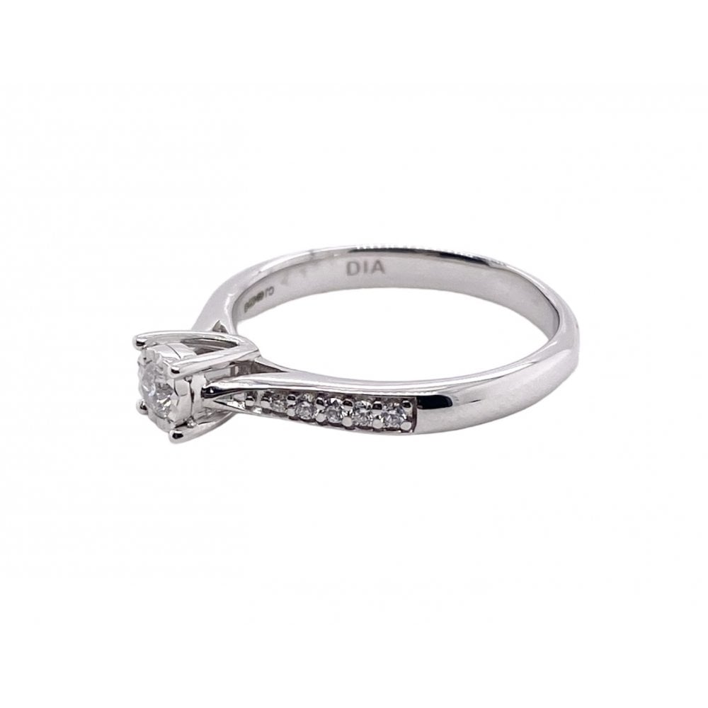 9ct White Gold Ladies Diamond Solitaire Engagement Ring