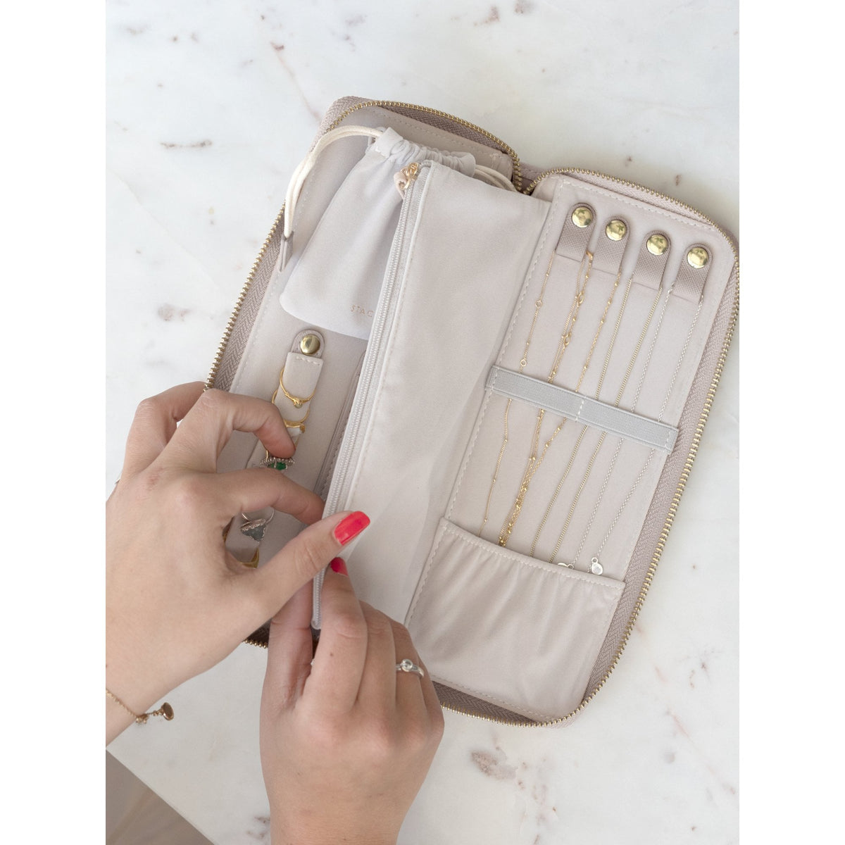 Ladies Taupe Faux Leather Jewellery Roll 75775