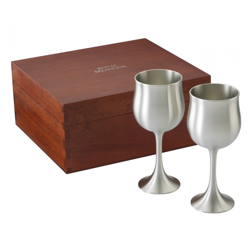 Wine Goblets In Wooden Gift Box 012555G