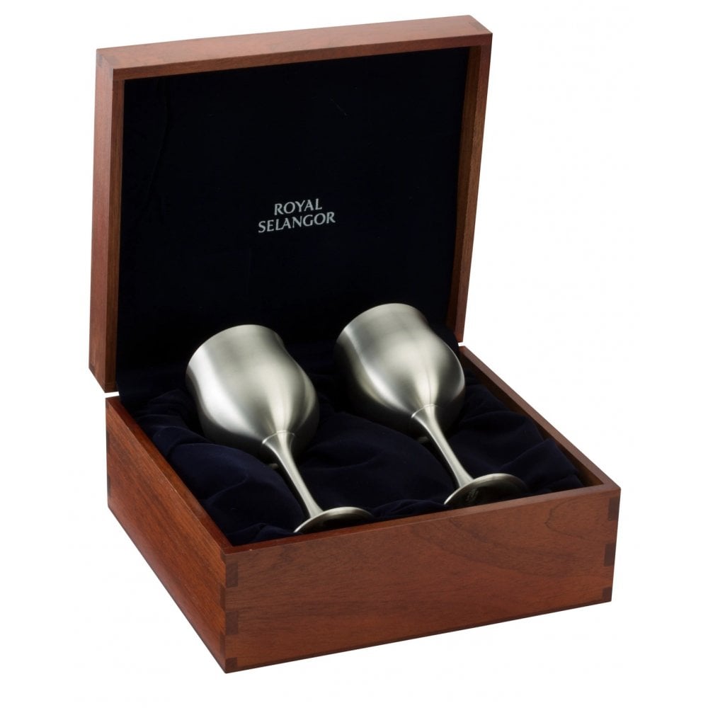 Wine Goblets In Wooden Gift Box 012555G