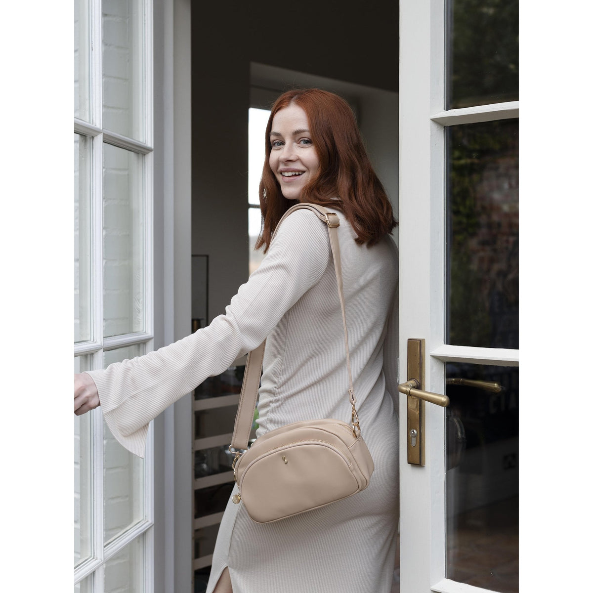 Ladies Camel Crossbody Bag with Shoulder Strap 76212