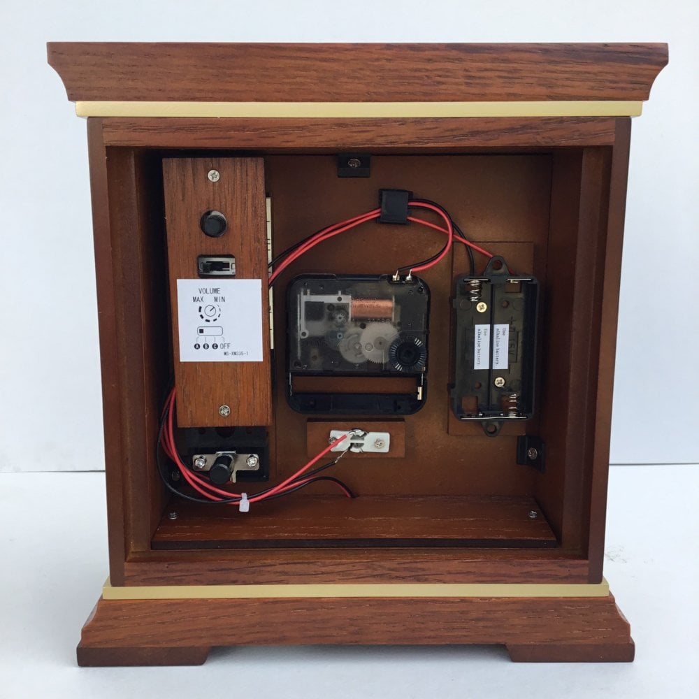 Oak Wood Finish Musical Battery Mantel Clock QXW249B