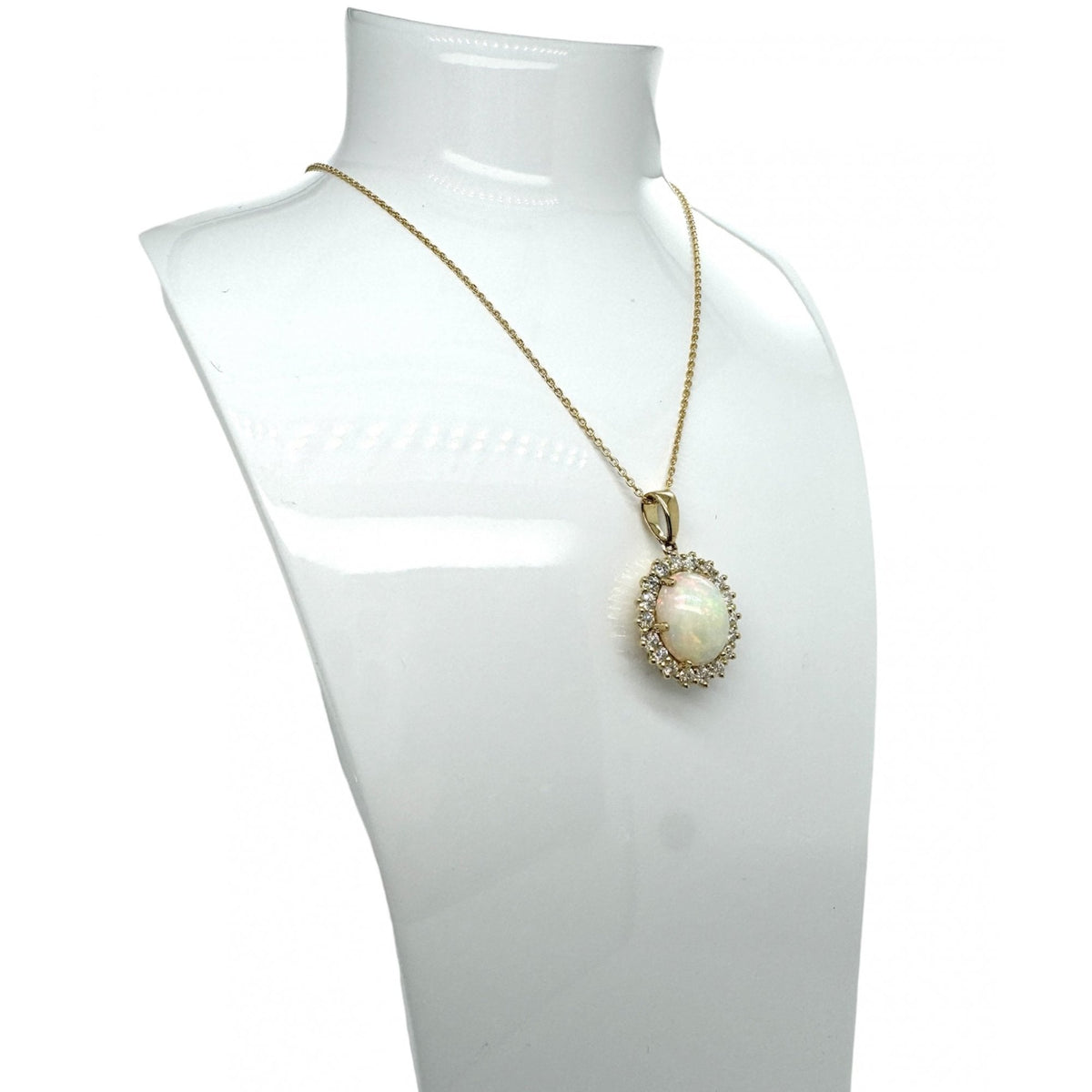 9ct Yellow Gold Ladies Opal & Diamond Cluster Pendant & Chian