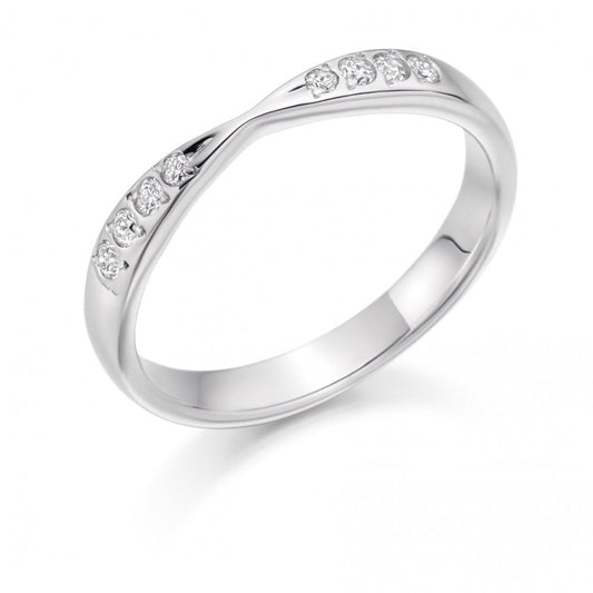 Ladies 9ct White Gold Diamond Tapered Wedding Ring