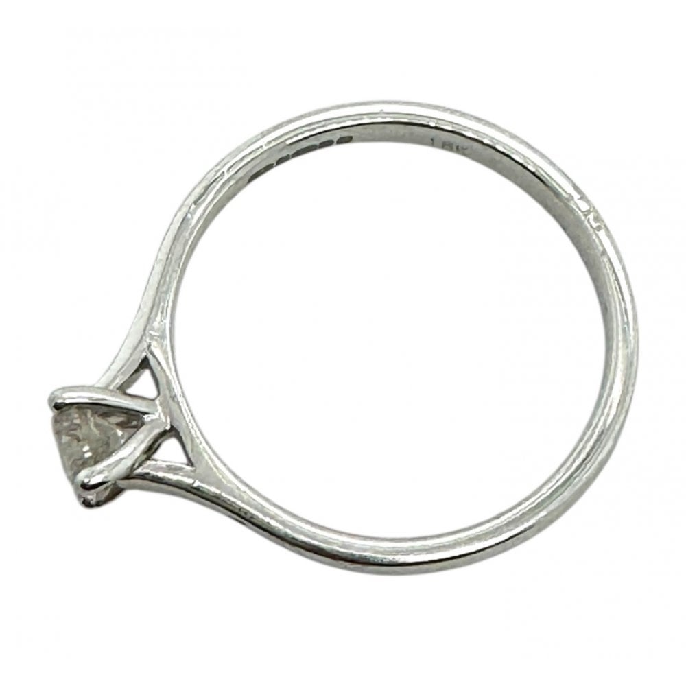 18ct White Gold Ladies Single Stone Diamond Engagment Ring