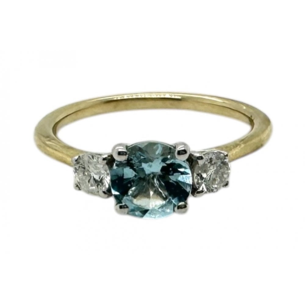 Ladies 9ct Gold Aquamarine and Diamond Ring