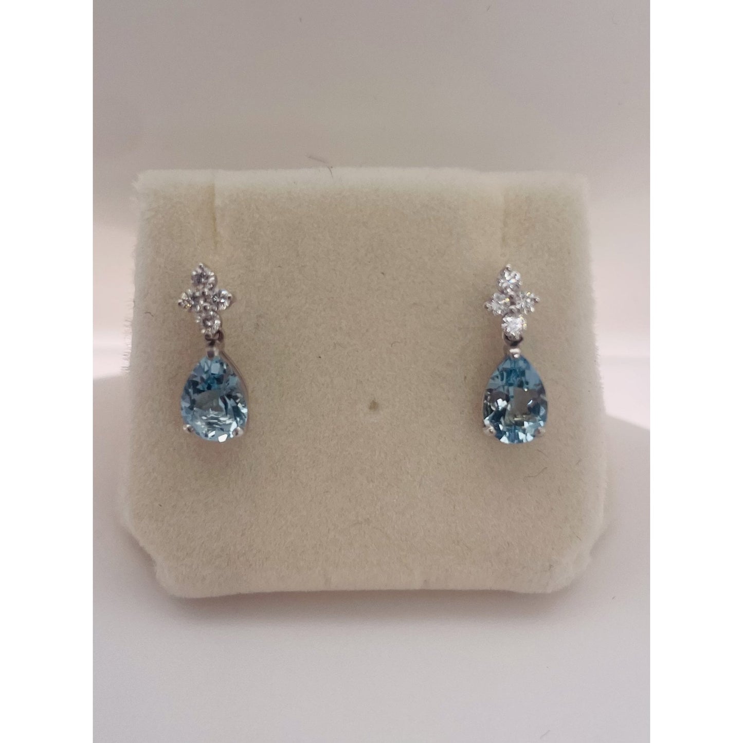 18ct White Gold Ladies Aquamarine and Diamond Drop Earrings