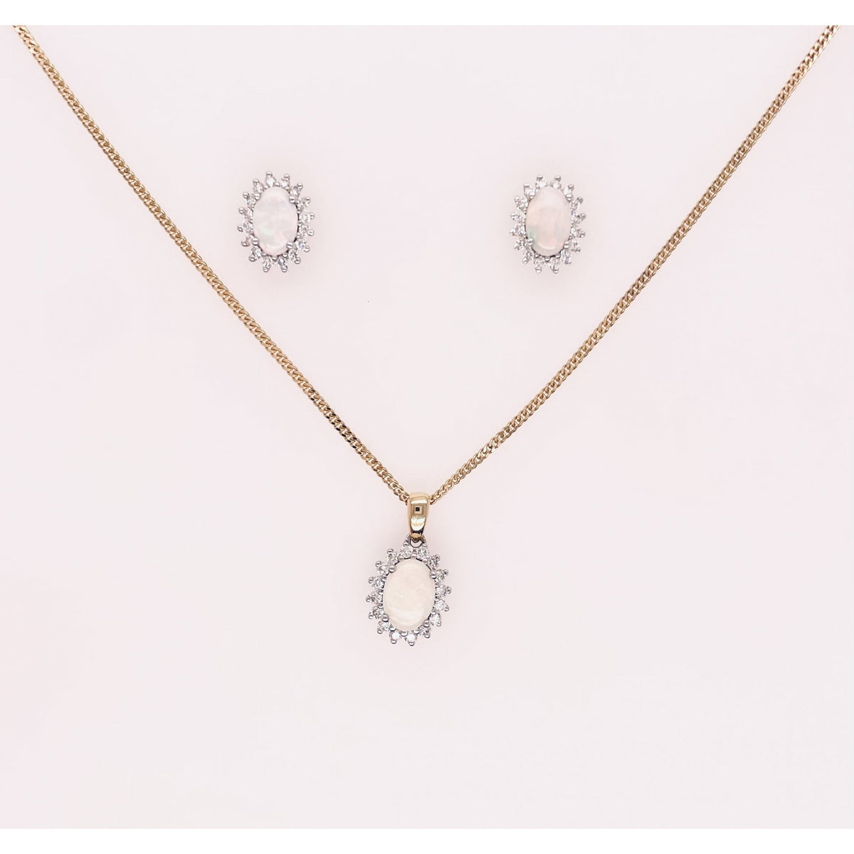 18ct Gold Ladies Opal and Diamond Pendant