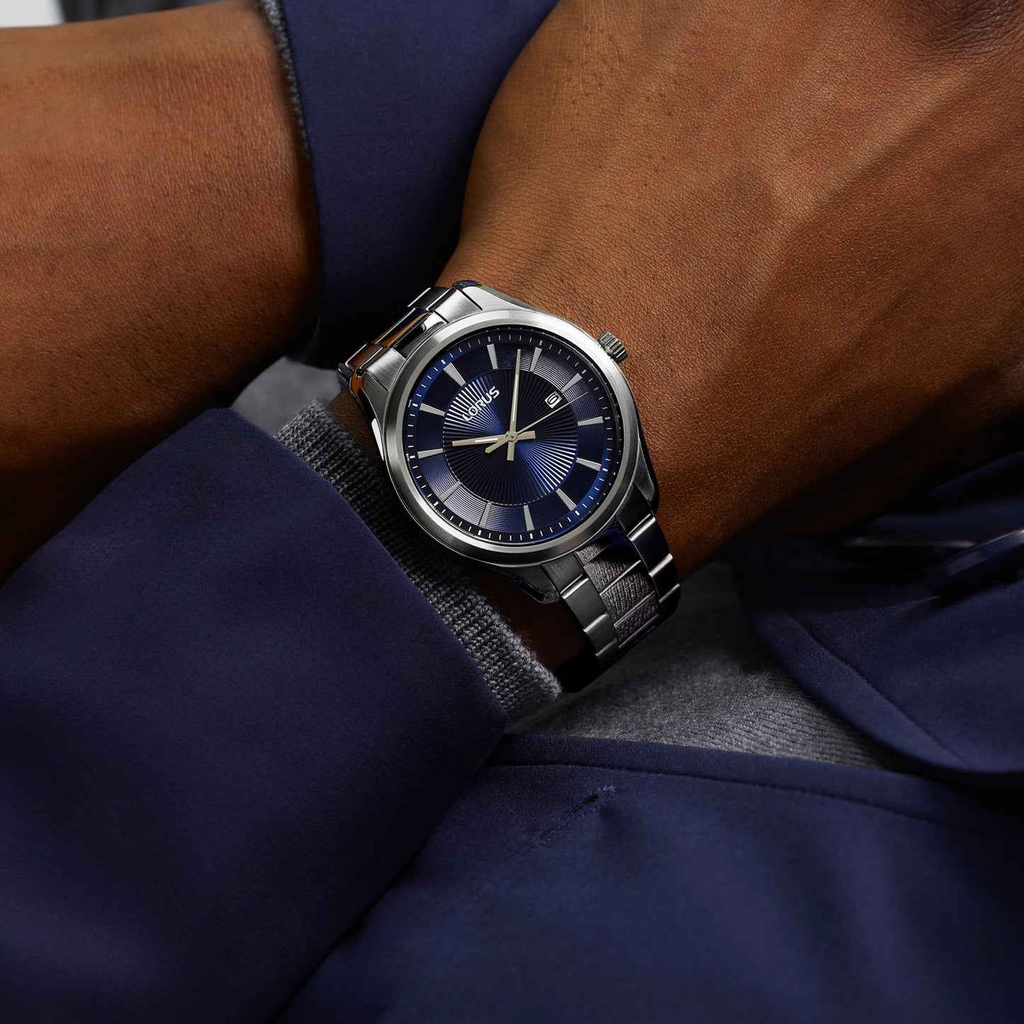 Gents Quartz Stainless Steel Watch With Blue Dial, Date RH927RX9