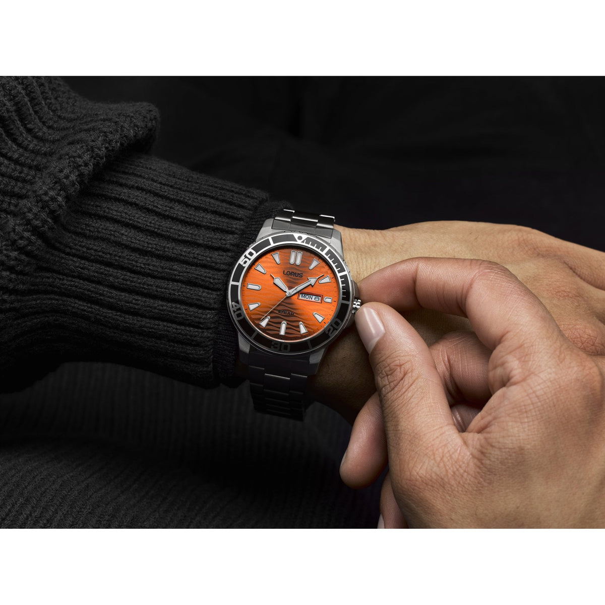 Gents Orange Dial “Seigaiha-mon” Stainless Steel Watch RH361AX9