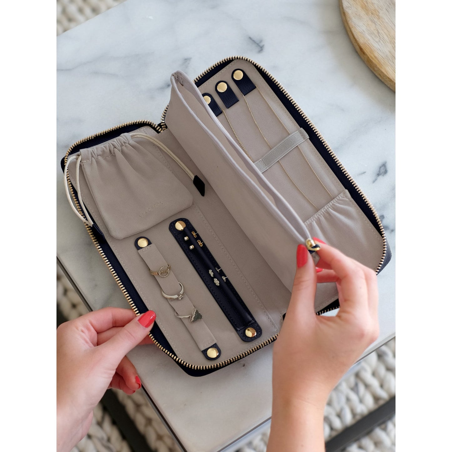Ladies Navy Faux Leather Jewellery Roll 76000