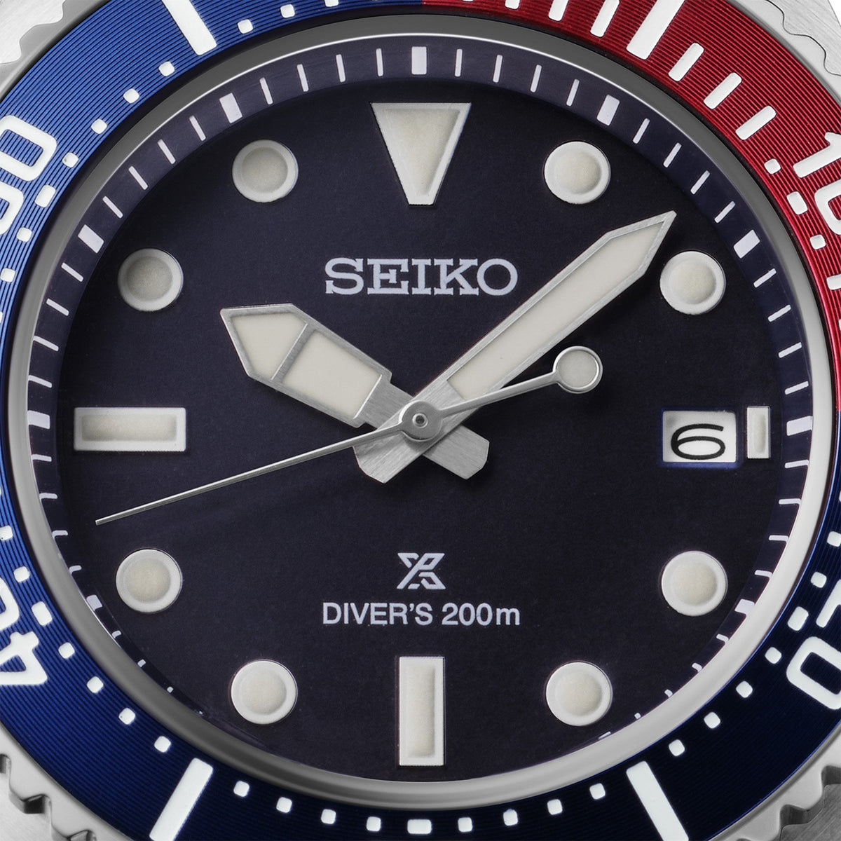Prospex Steel Diver's Solar Watch Blue Red Blue SNE595P1