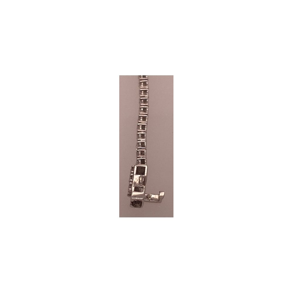 Ladies 9ct White Gold Lab Grown Diamond Tennis Bracelet