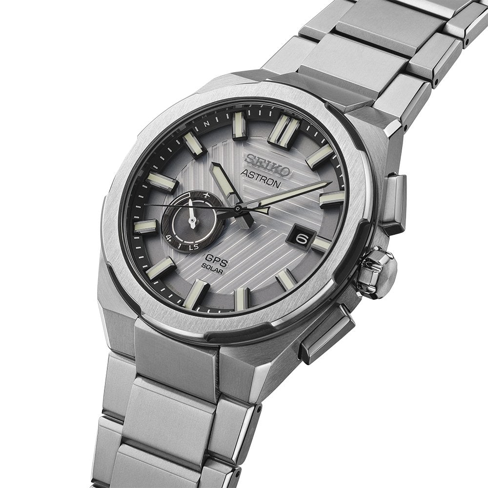 Gents GPS Solar Titanium Watch Silvertone Earth SSJ037J1