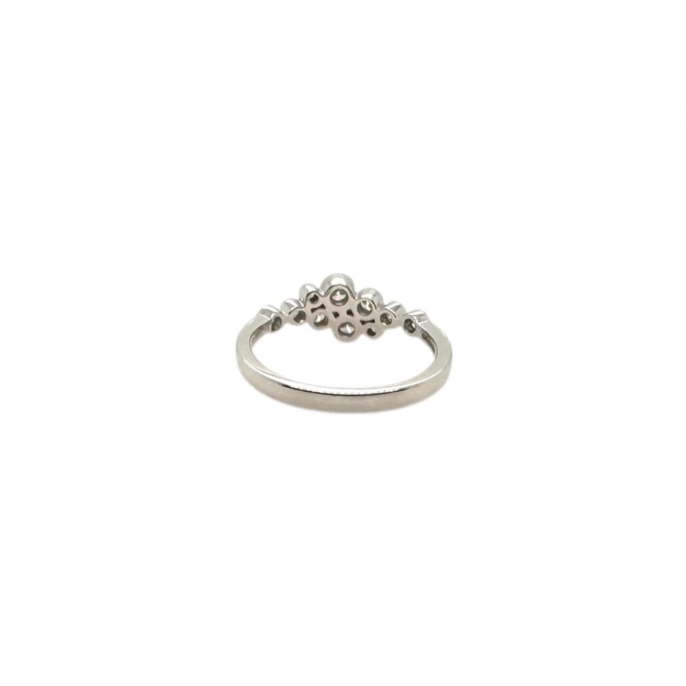 Ladies 18ct White Gold Diamond Dress Ring