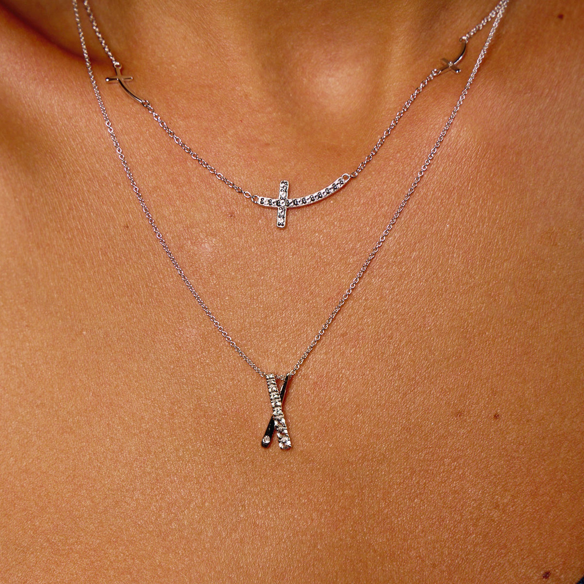 Hot Diamonds Ladies White Topaz Crossover Pendant DP1116 Media